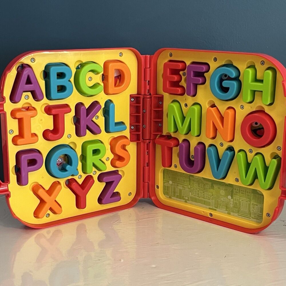 Elmo On the Go Carrying Case ABC Alphabet Letters 100% Complete Sesame Street